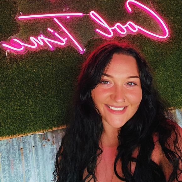 Meet your Posher, Posh - Picture 1 of 1